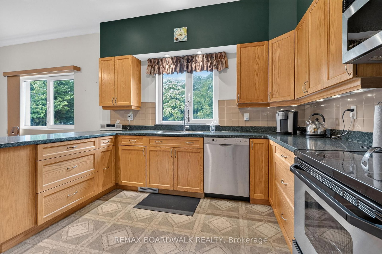 2437 Devine Road • Vars, ON photo 7