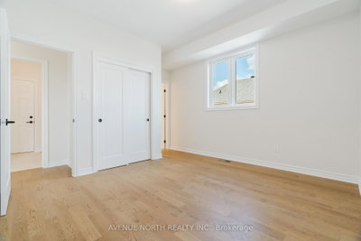 263 Ginebik Way • Ottawa, ON photo 8