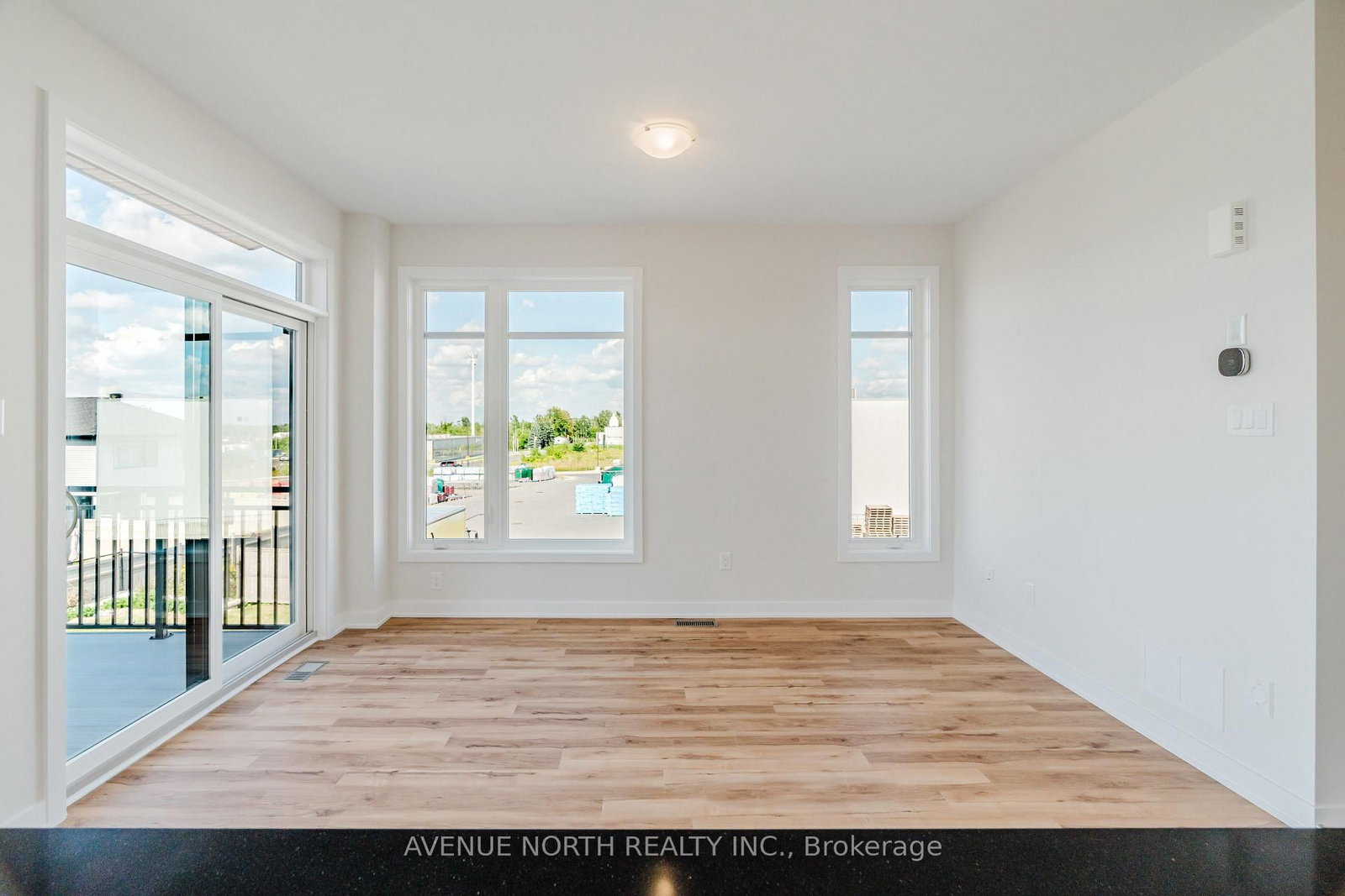 1220 Flycatcher Private • Ottawa, ON photo 15