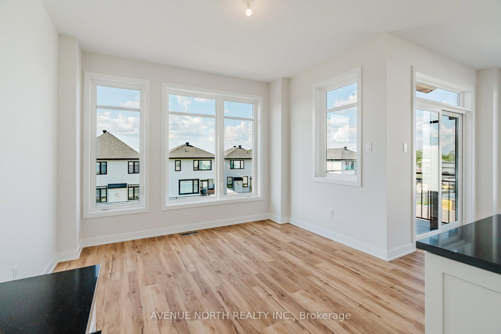 1220 Flycatcher Private • Ottawa, ON photo 25