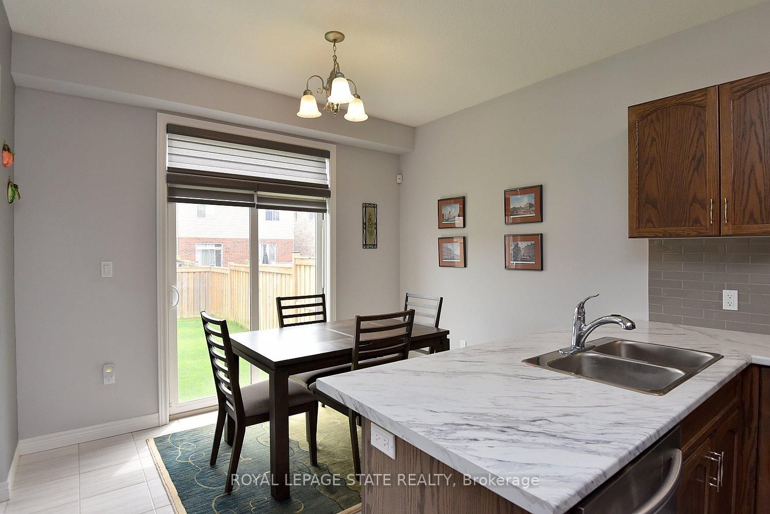 111 Festival Way • Hamilton, ON photo 13