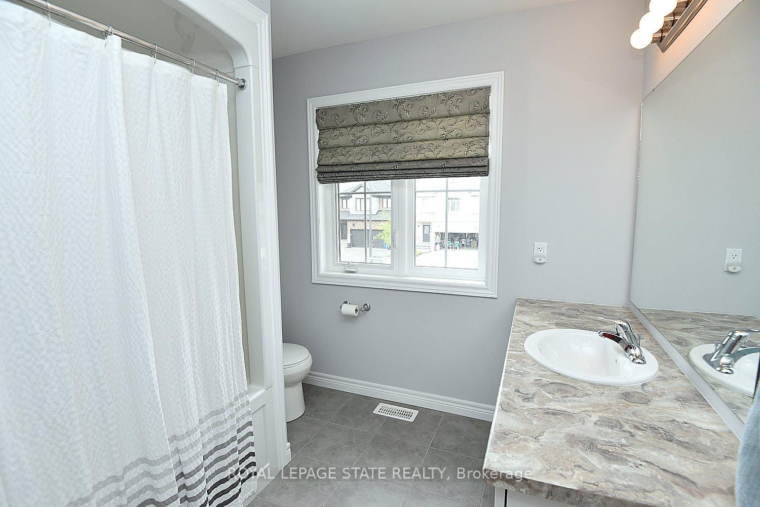 111 Festival Way • Hamilton, ON photo 29