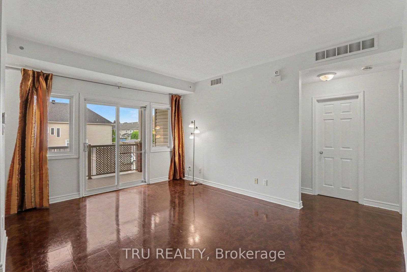 165 Waterbridge Drive • #7 • Ottawa, ON photo 11