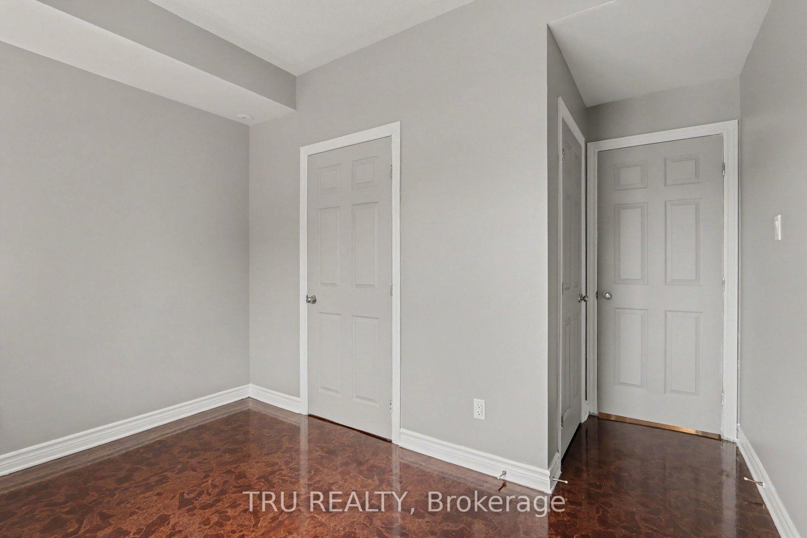 165 Waterbridge Drive • #7 • Ottawa, ON photo 17
