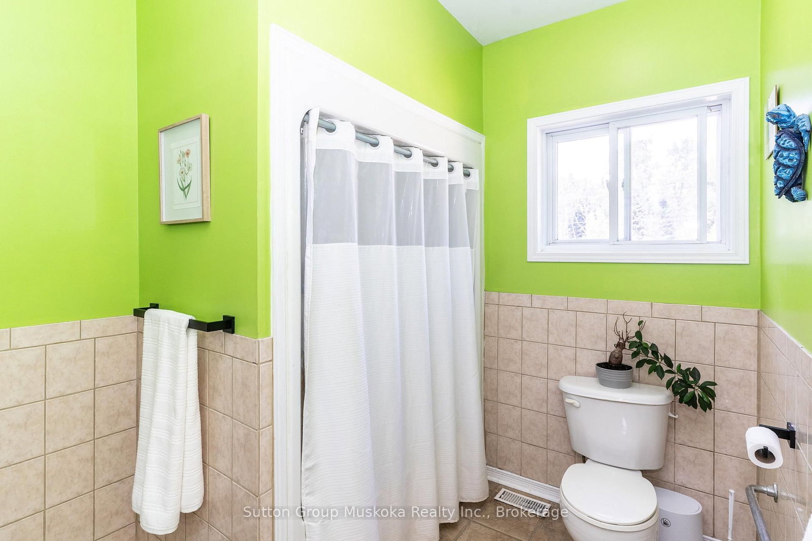 184 Main Street • Perry, ON photo 19