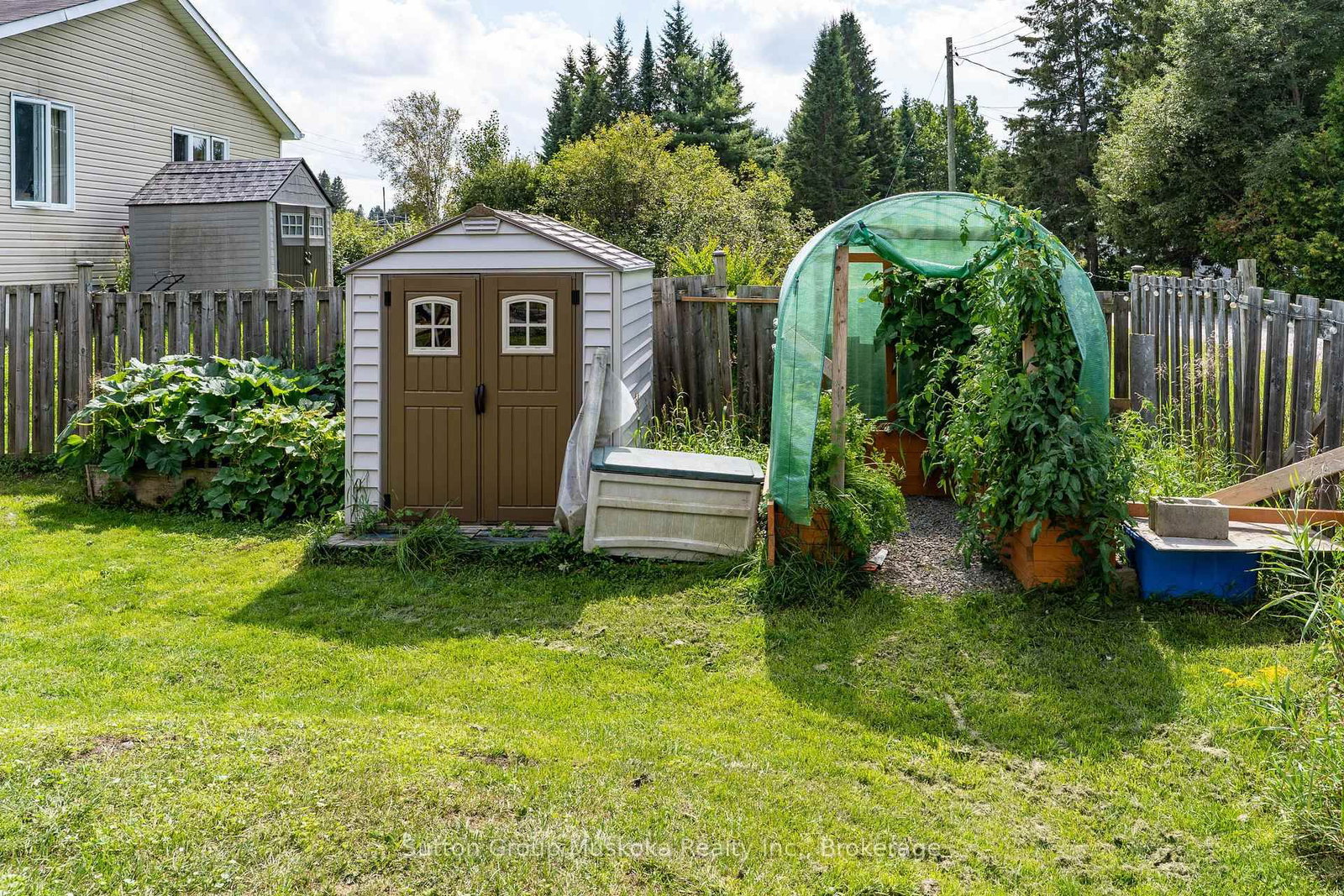 184 Main Street • Perry, ON photo 4