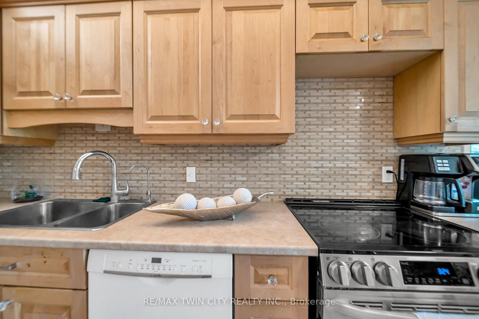 121 University Avenue E • #101 • Waterloo, ON photo 12