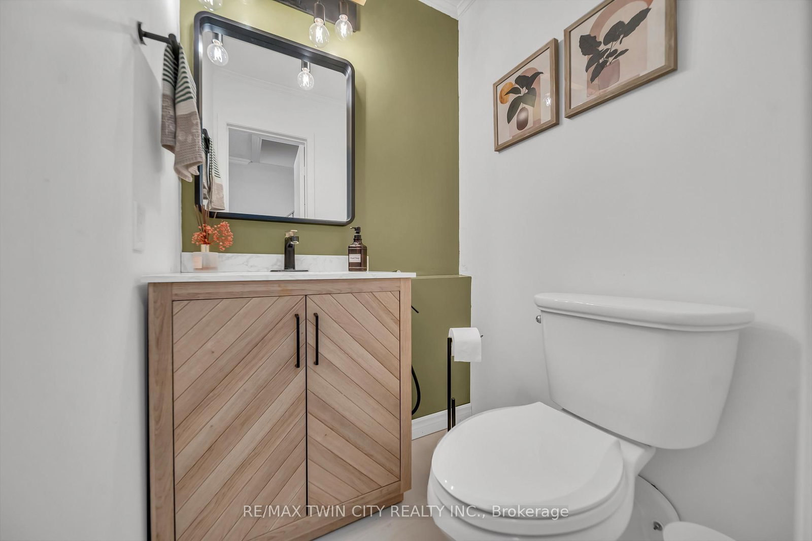 121 University Avenue E • #101 • Waterloo, ON photo 17