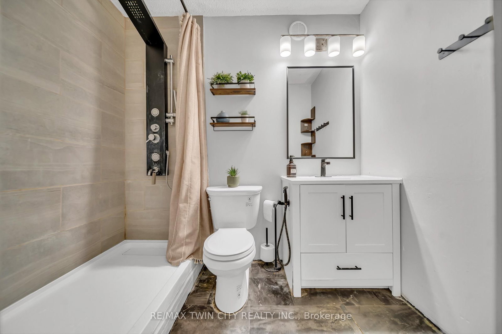 121 University Avenue E • #101 • Waterloo, ON photo 29