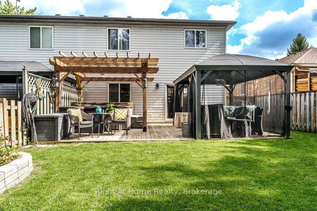 301 Norman Street • Stratford, ON photo 10