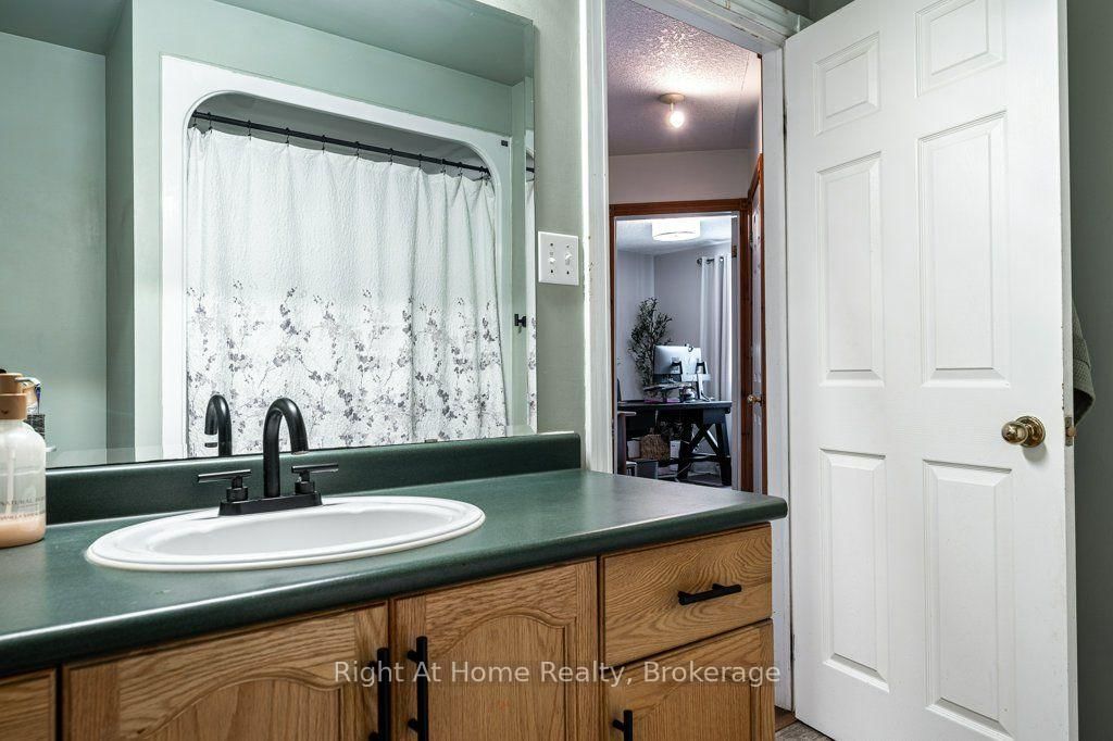 301 Norman Street • Stratford, ON photo 36