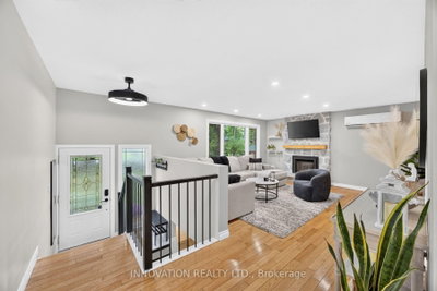 136 Acorn Crescent • Ottawa, ON photo 4