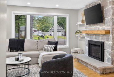 136 Acorn Crescent • Ottawa, ON photo 7
