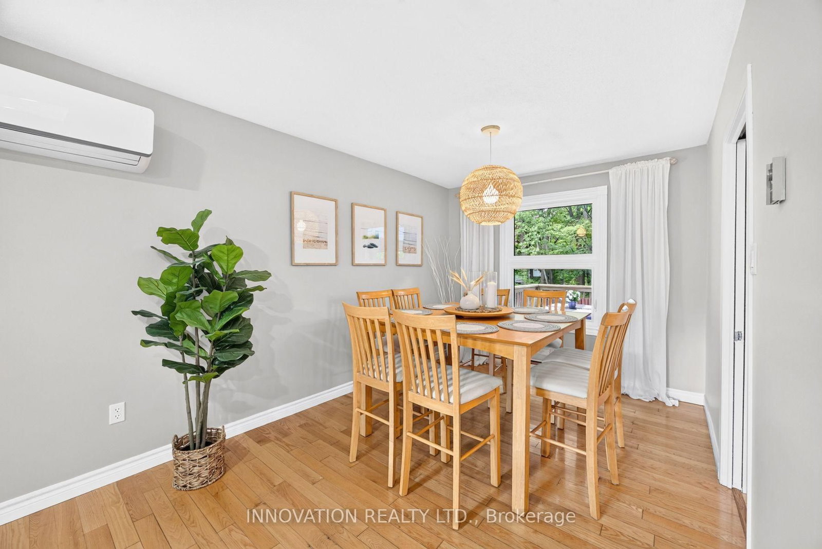 136 Acorn Crescent • Ottawa, ON photo 8