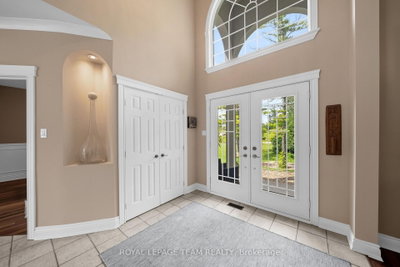 1518 Monaghan Lane • Ottawa, ON photo 8