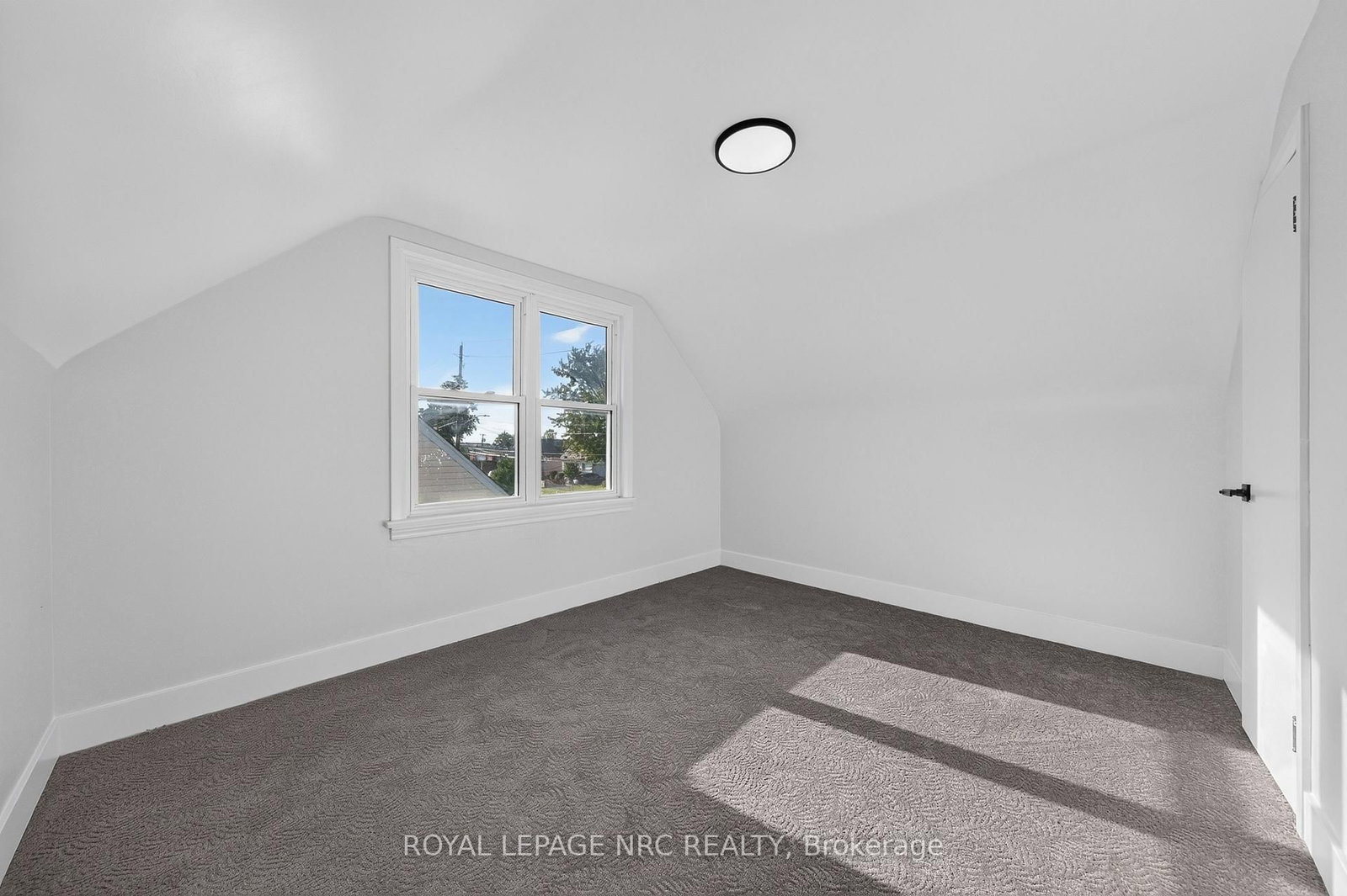 12 Admiral Road • St. Catharines, ON photo 31