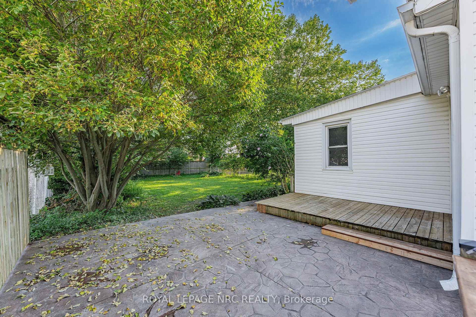 12 Admiral Road • St. Catharines, ON photo 38