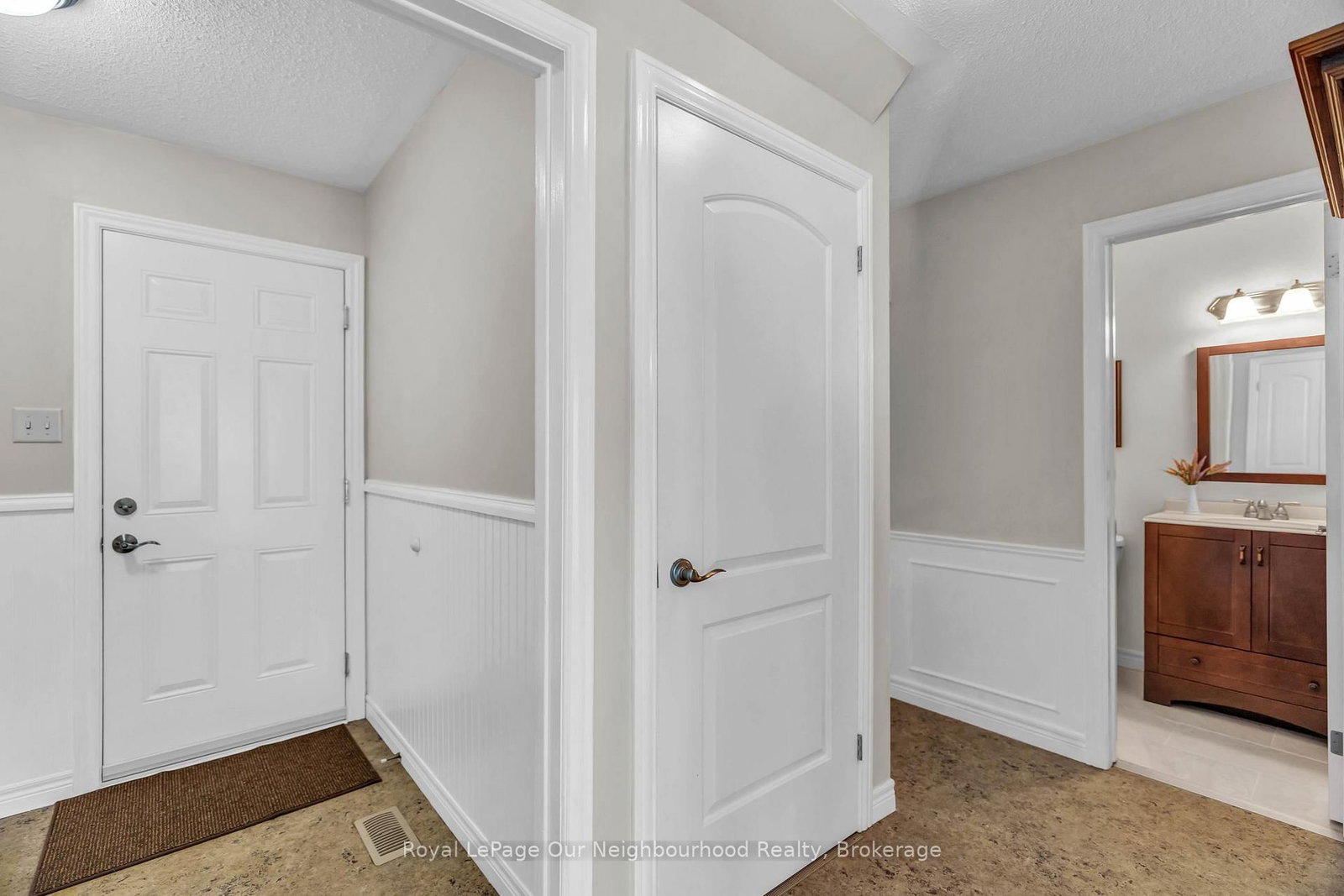 67 Bartlett Crescent • London South, ON photo 22