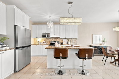 8971 Tristar Crescent • Niagara Falls, ON photo 3