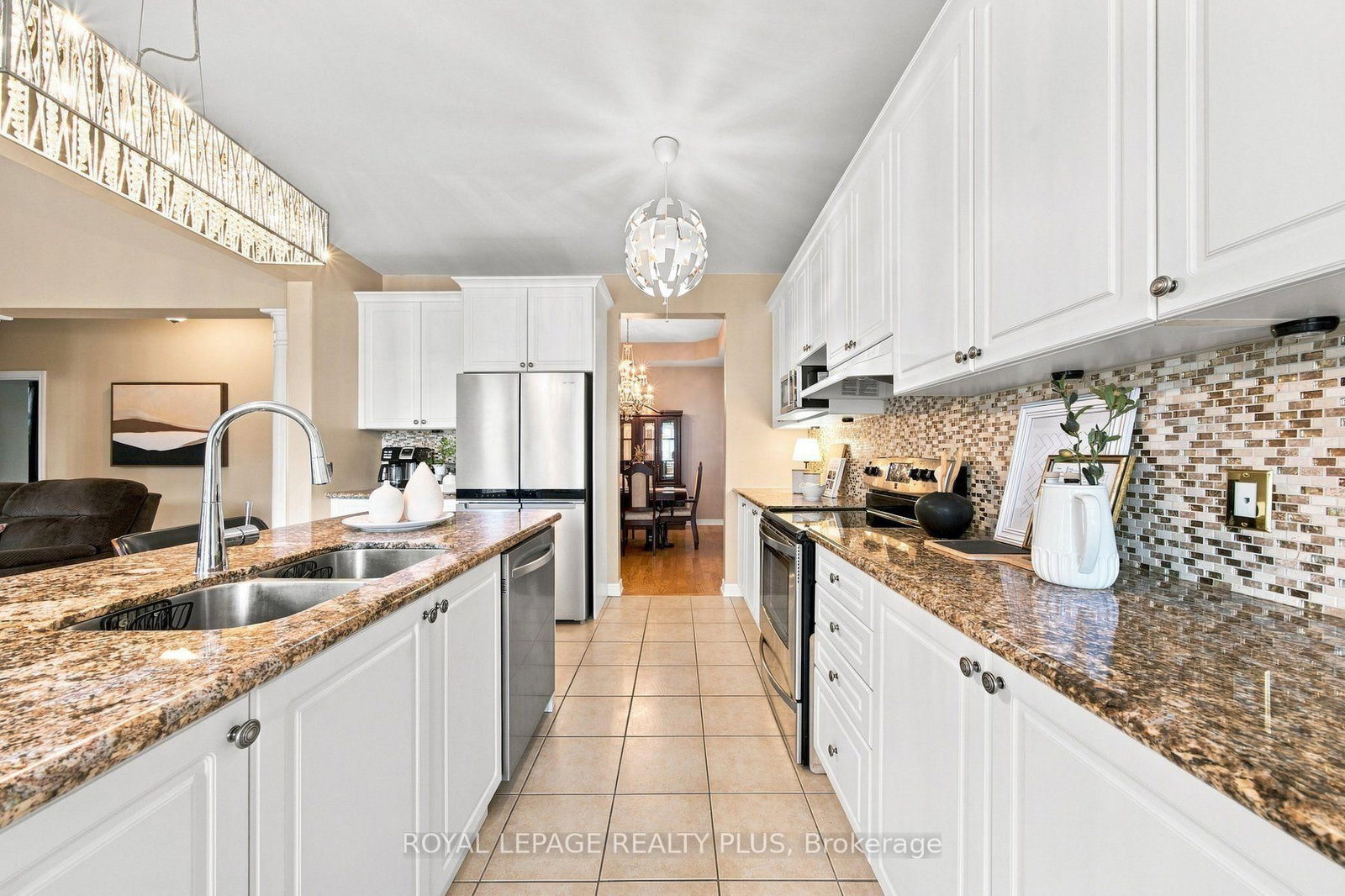 8971 Tristar Crescent • Niagara Falls, ON photo 5