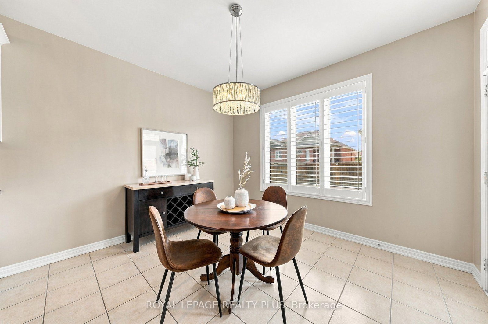 8971 Tristar Crescent • Niagara Falls, ON photo 6