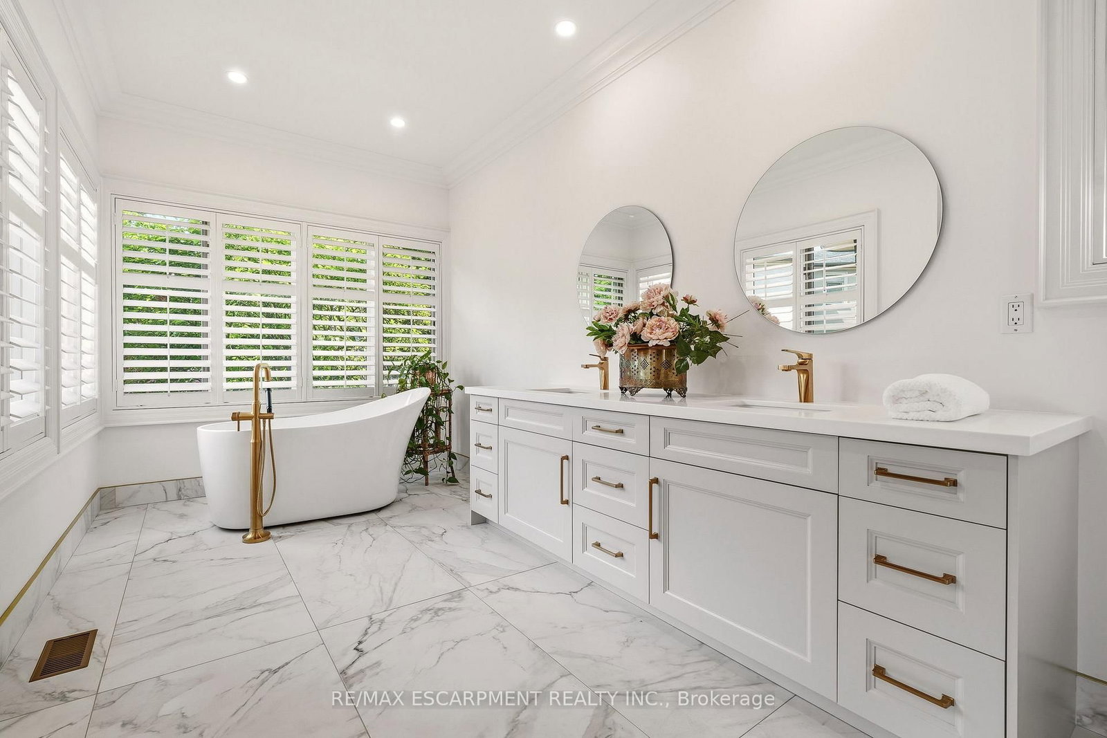 28 Millcreek Court • Hamilton, ON photo 15