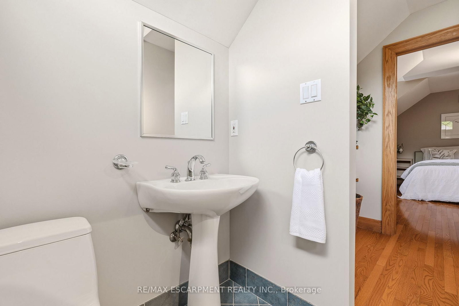 28 Millcreek Court • Hamilton, ON photo 27