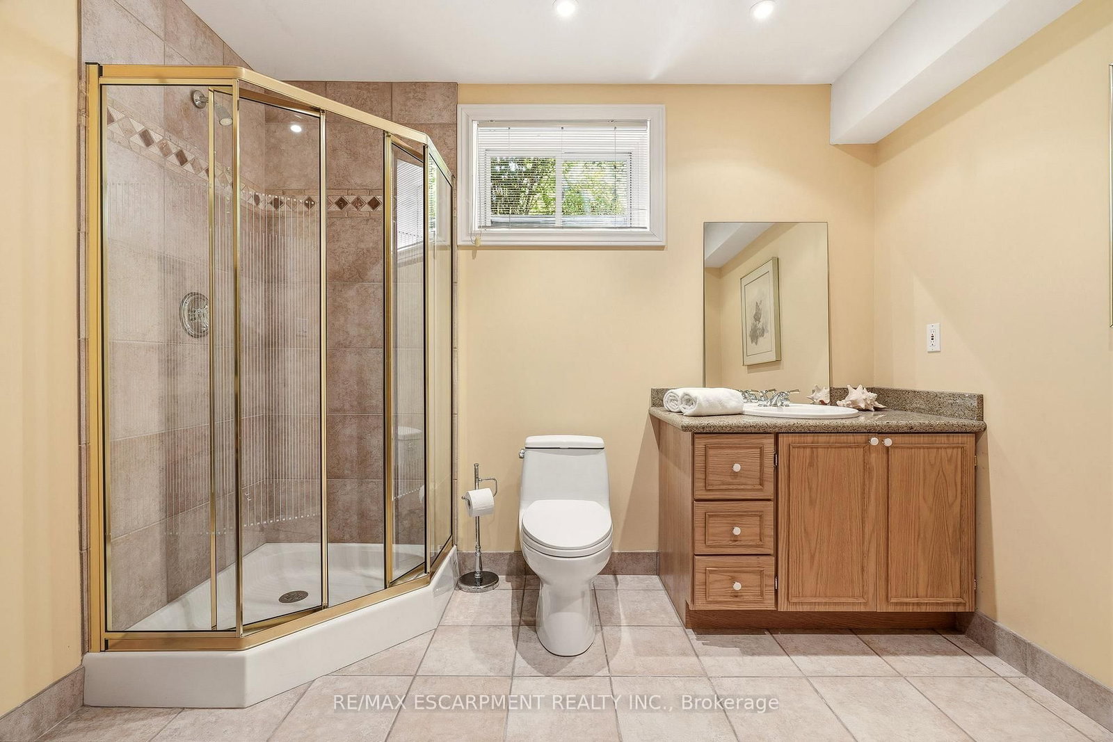 28 Millcreek Court • Hamilton, ON photo 35