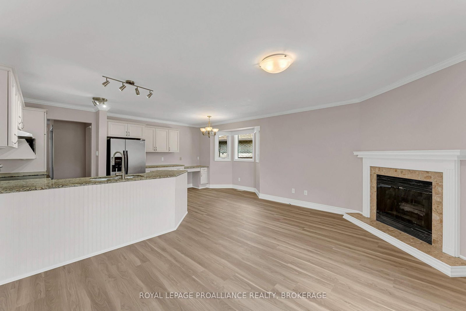 542 Davis Drive • Kingston, ON photo 19