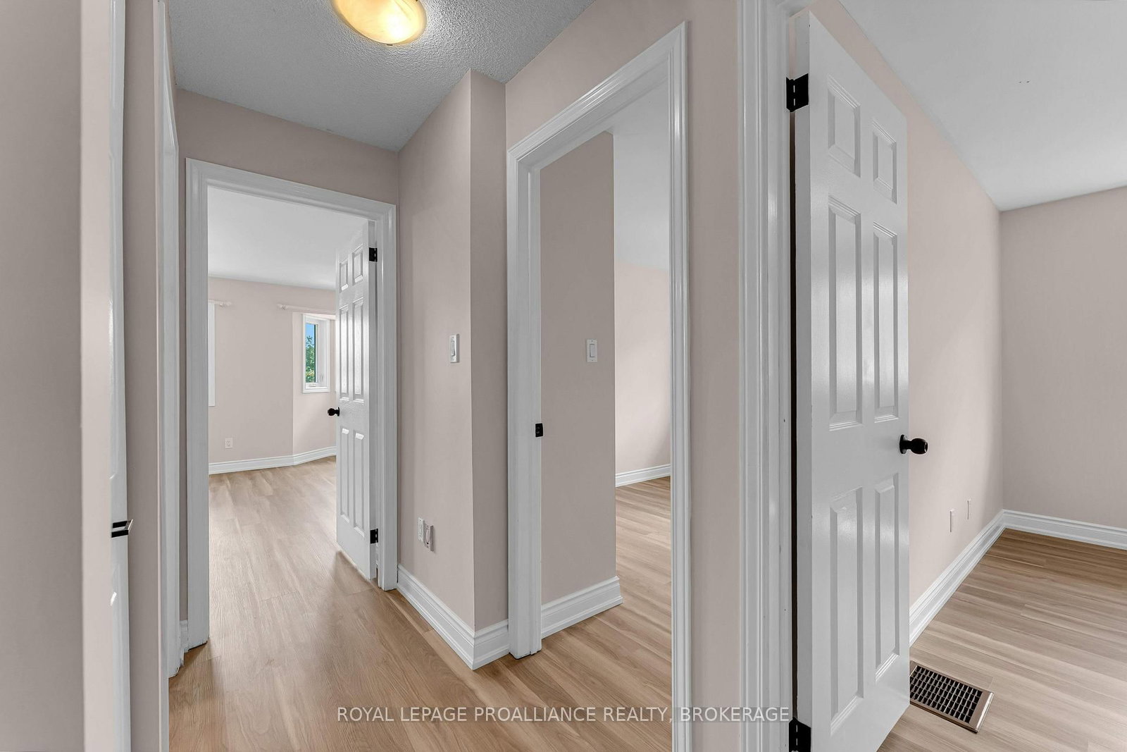 542 Davis Drive • Kingston, ON photo 24