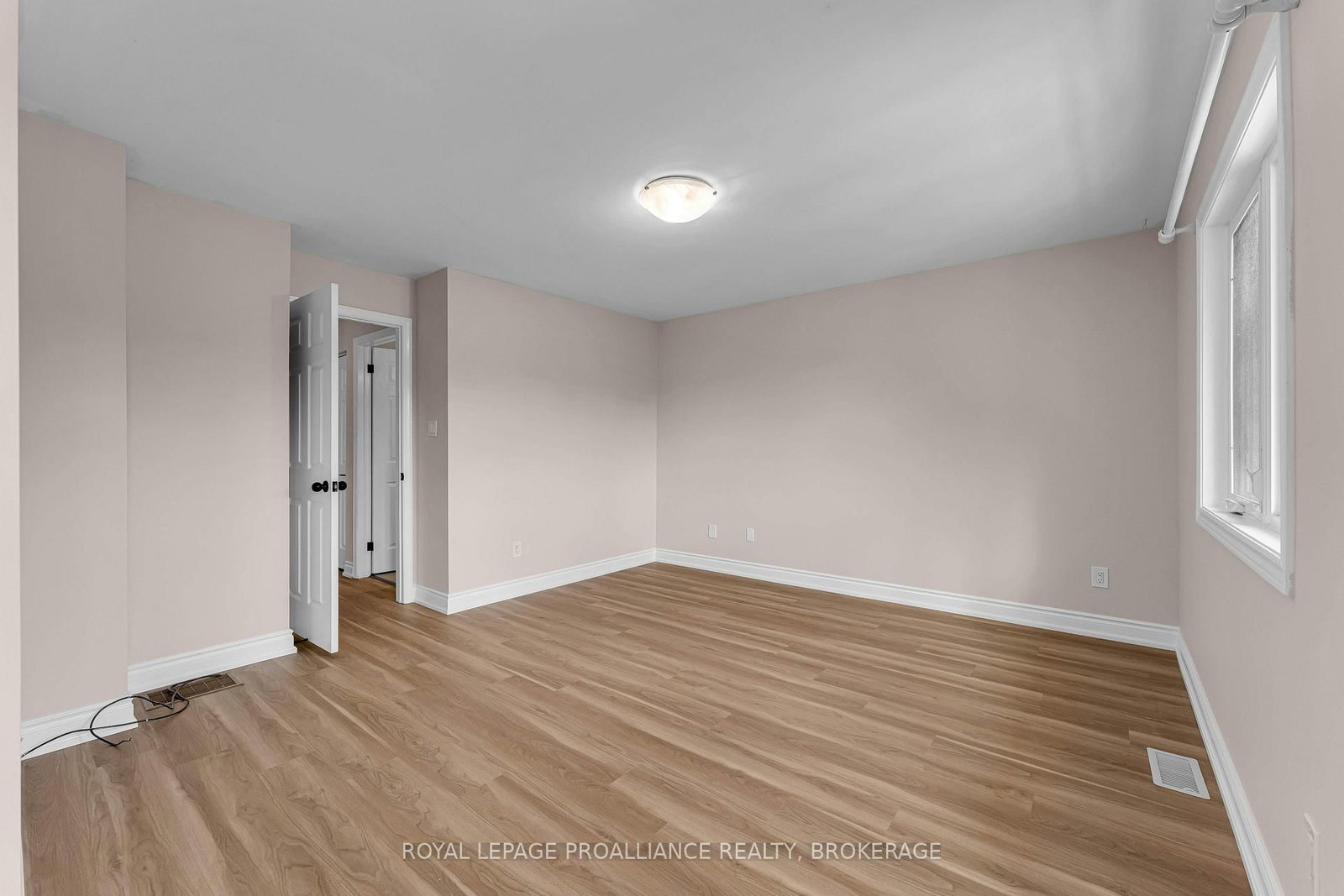 542 Davis Drive • Kingston, ON photo 28