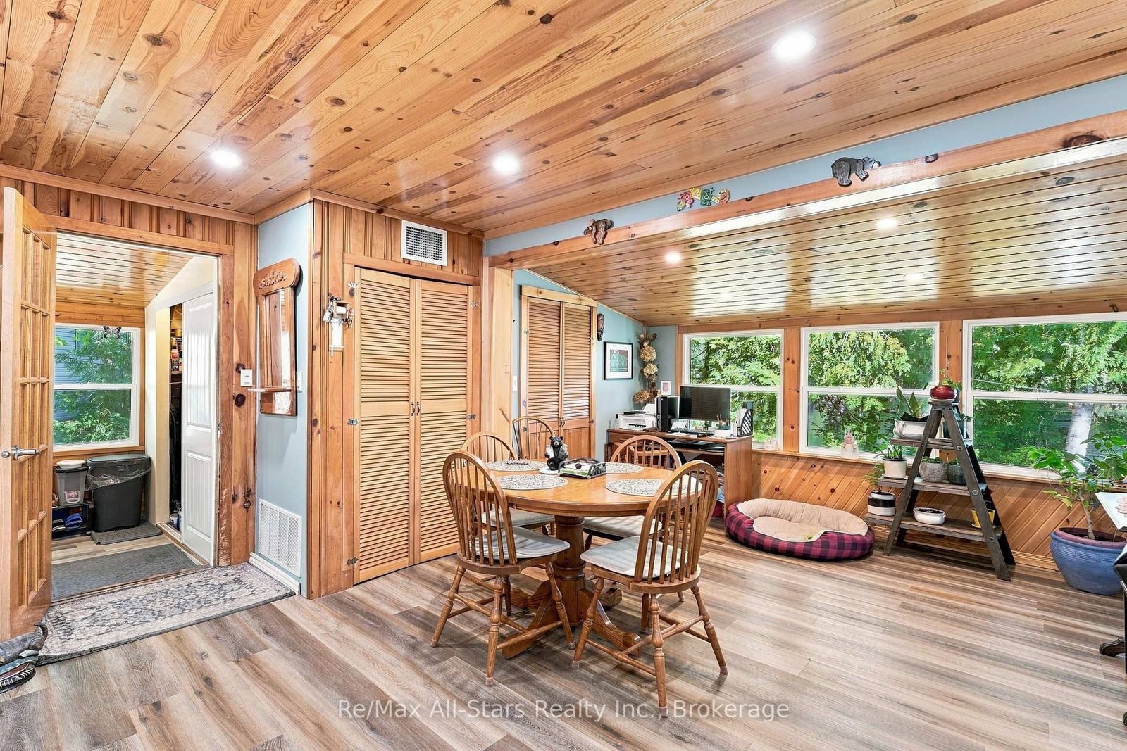 1561 Crystal Lake • Trent Lakes, ON photo 11