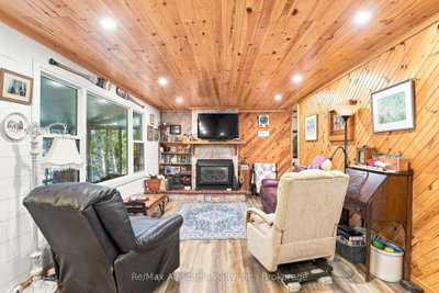 1561 Crystal Lake • Trent Lakes, ON photo 7