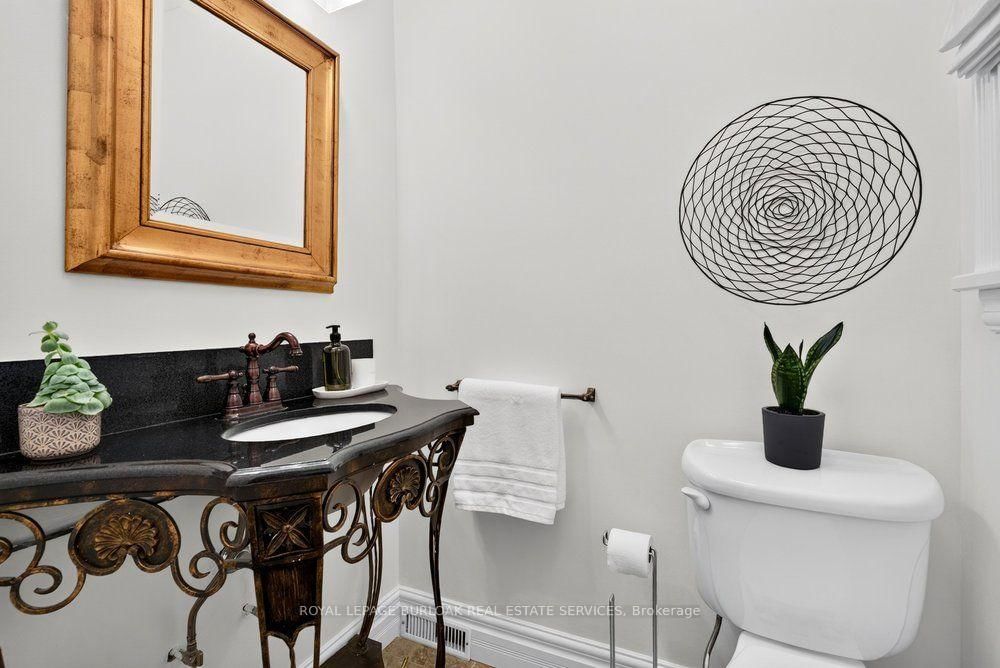 16 BRUCE Street • Hamilton, ON photo 21
