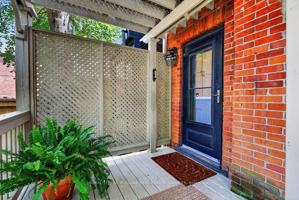 16 BRUCE Street • Hamilton, ON photo 31
