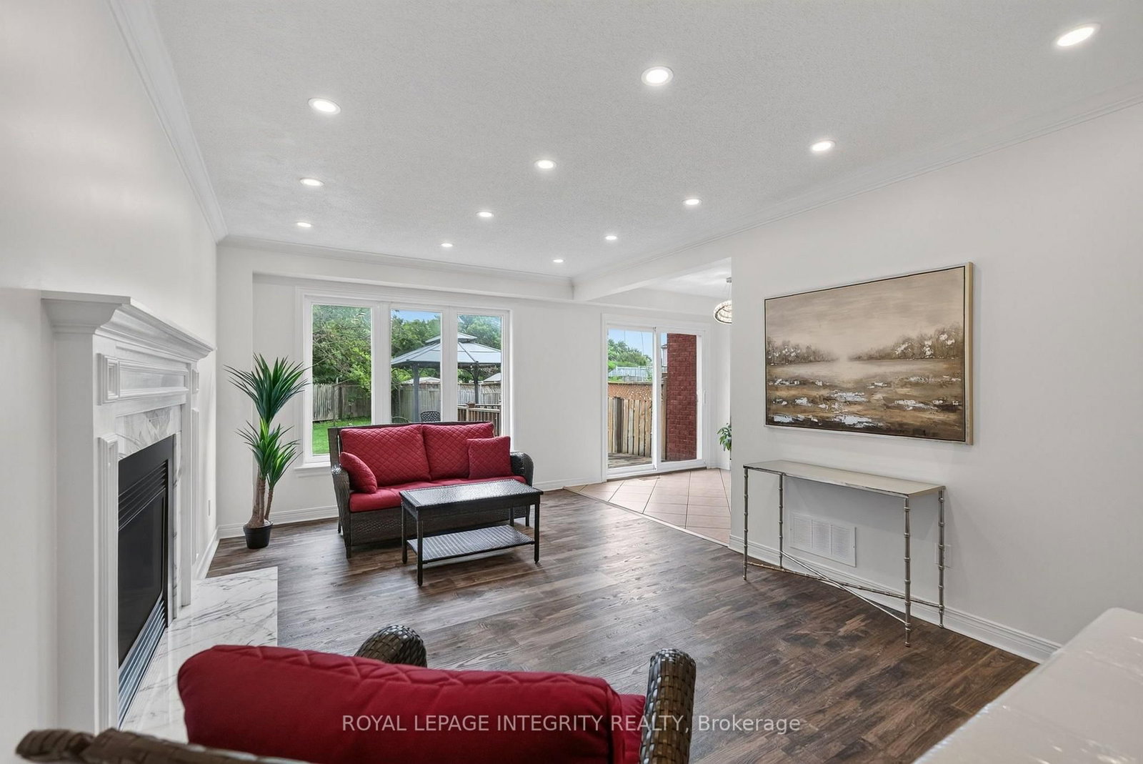 137 Hunterswood Cres, Ottawa, view 17
