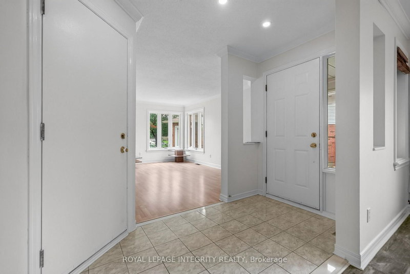 137 Hunterswood Crescent