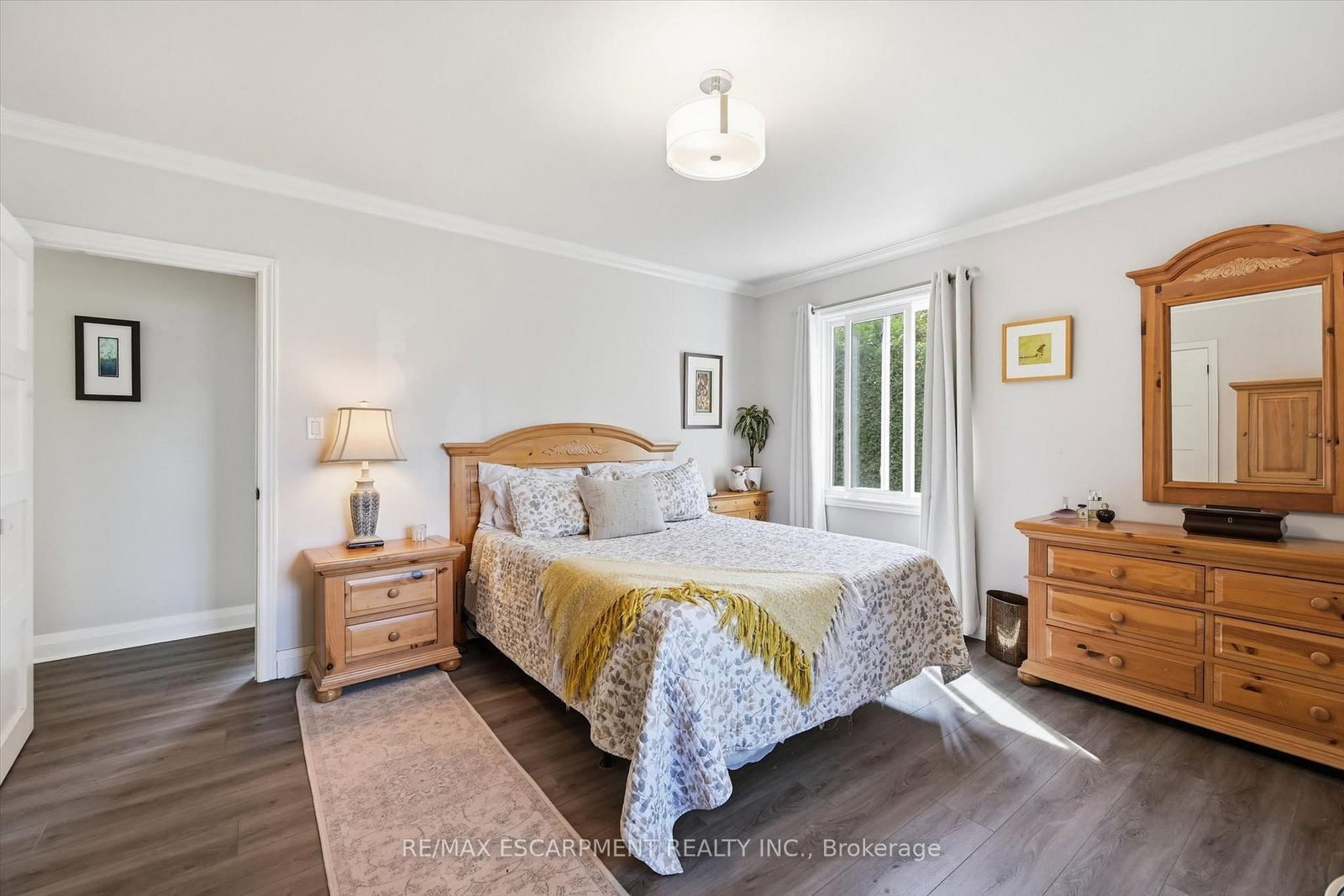 6 Kerman Avenue • Grimsby, ON photo 28