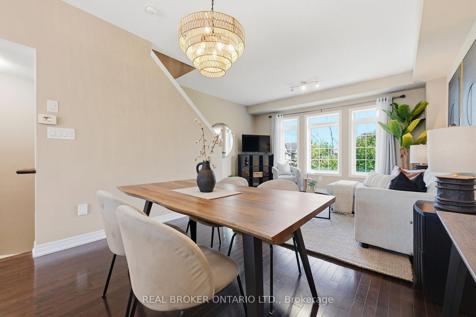 541 Winston Road • #15 • Grimsby, ON photo 11