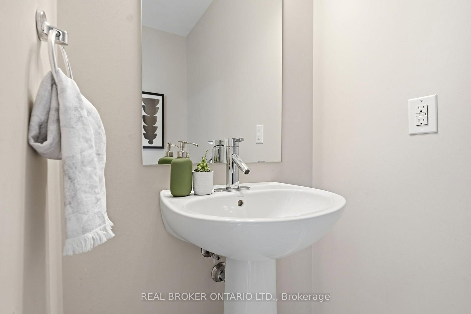 541 Winston Road • #15 • Grimsby, ON photo 16