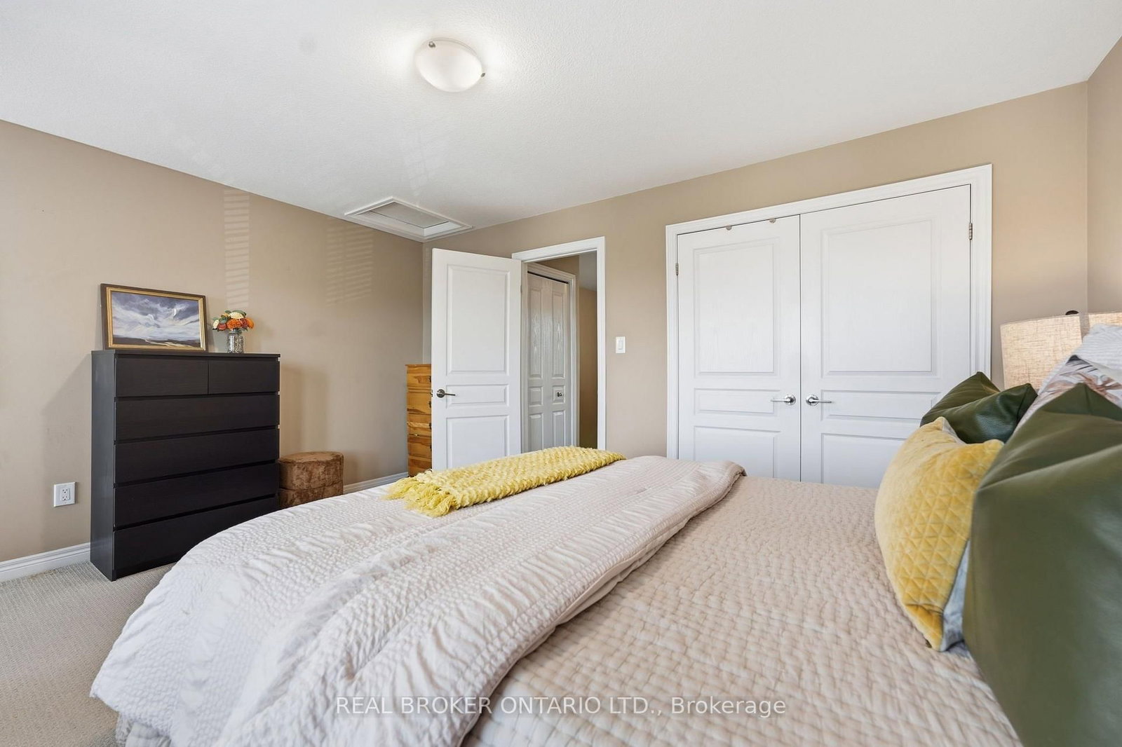 541 Winston Road • #15 • Grimsby, ON photo 19