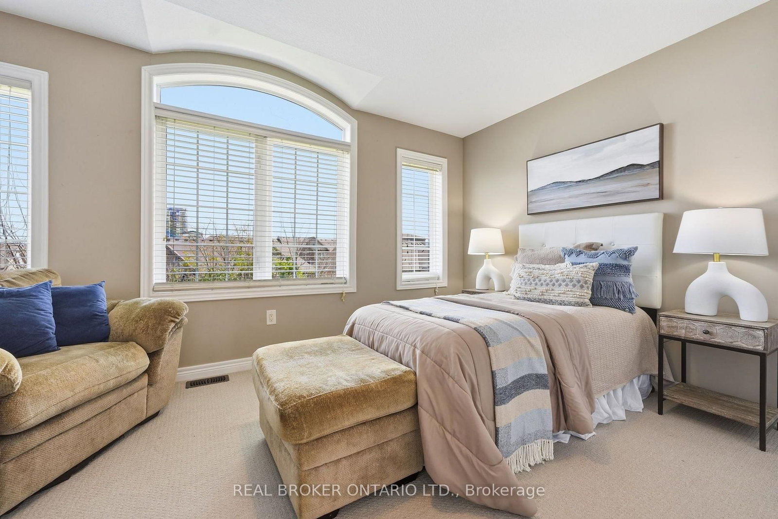 541 Winston Road • #15 • Grimsby, ON photo 22
