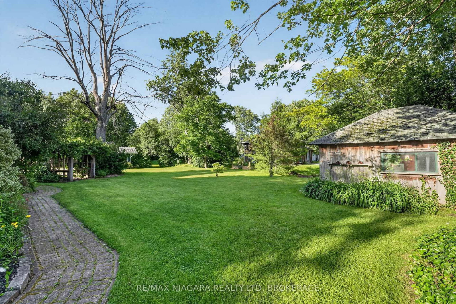 3776 Bertie Street • Fort Erie, ON photo 43