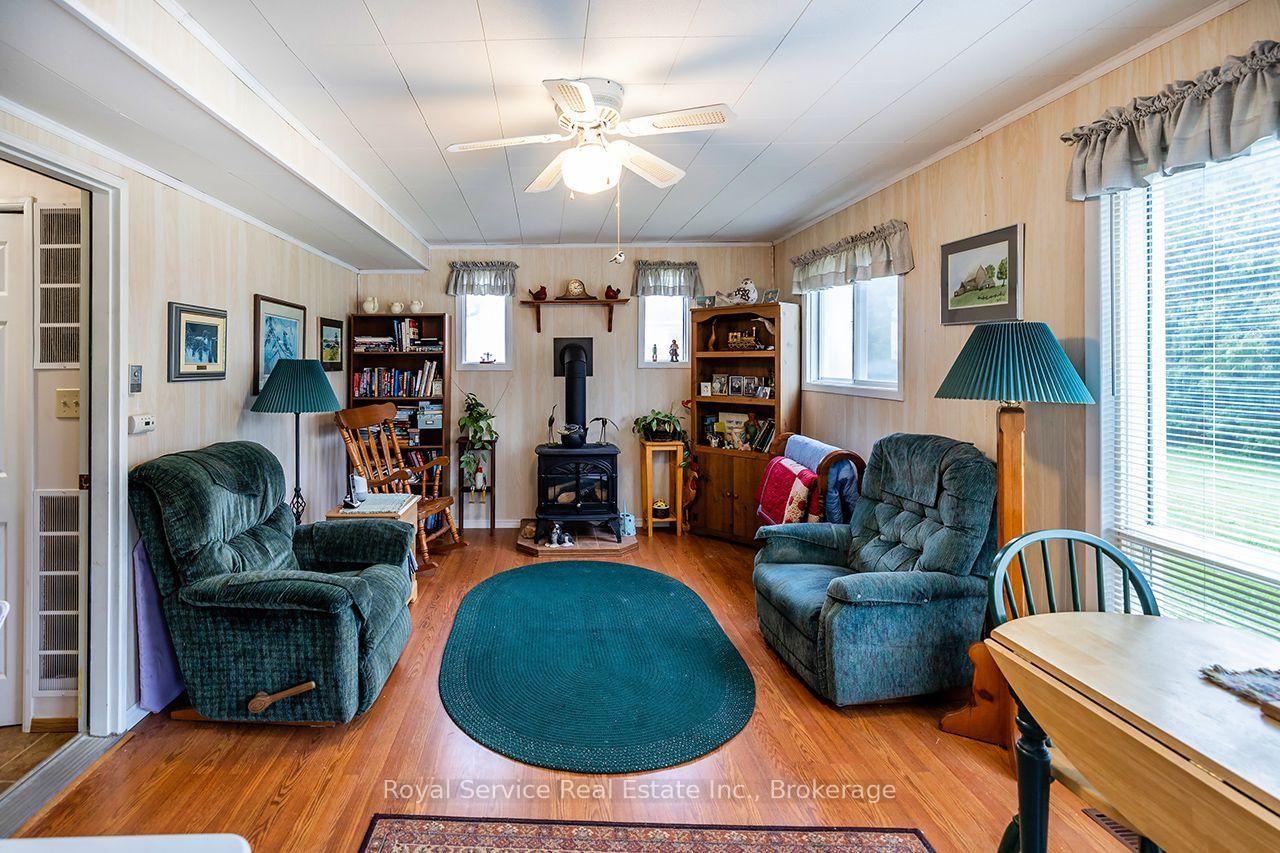 16 Vista Drive • Kawartha Lakes, ON photo 11