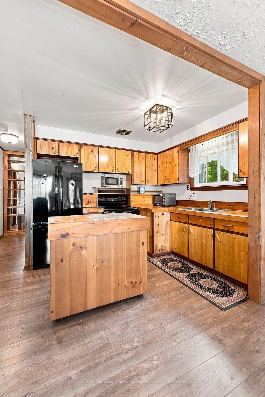 1110 Edward Sanderson Road • Highlands East, ON photo 10