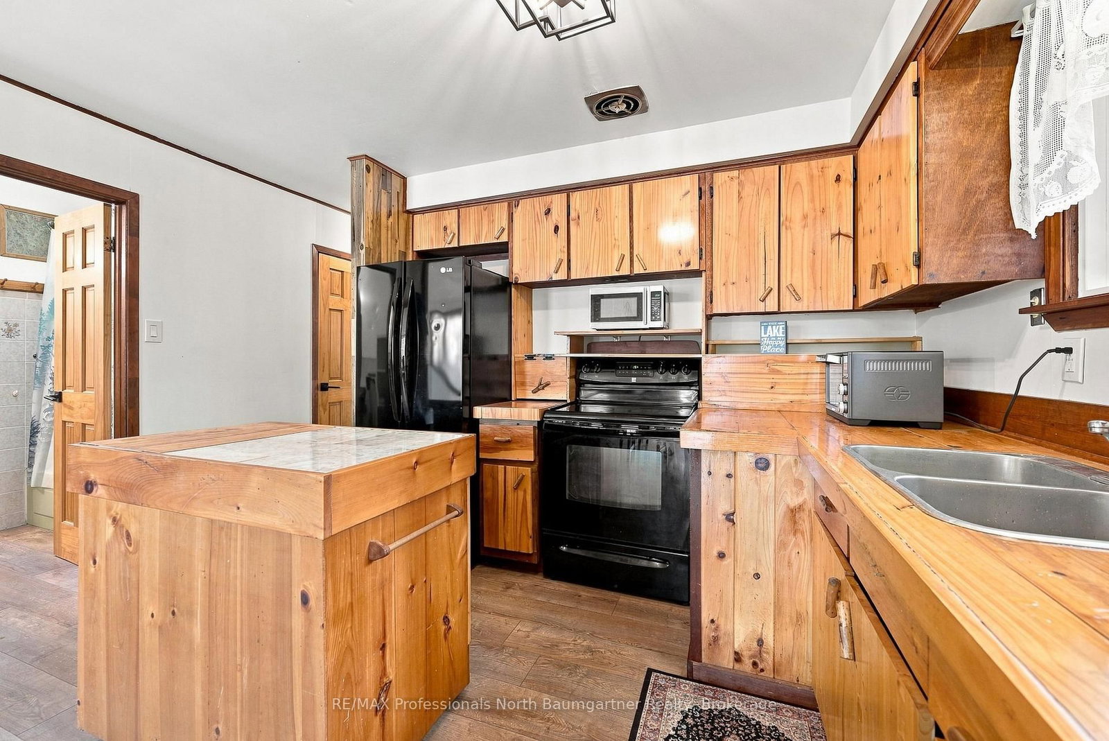 1110 Edward Sanderson Road • Highlands East, ON photo 11