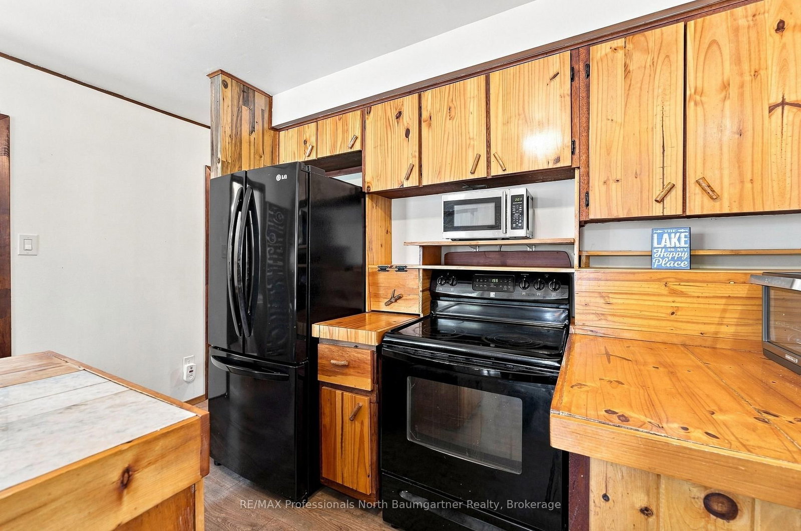 1110 Edward Sanderson Road • Highlands East, ON photo 13