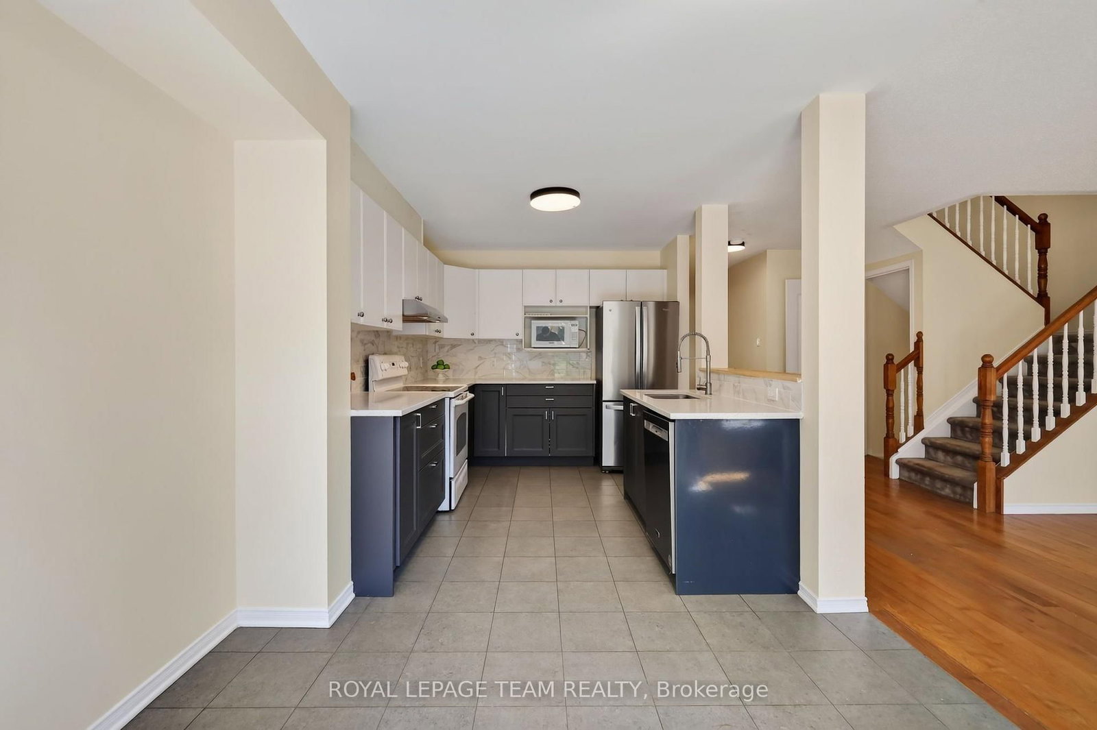 14 Appledale Dr, Ottawa, view 9
