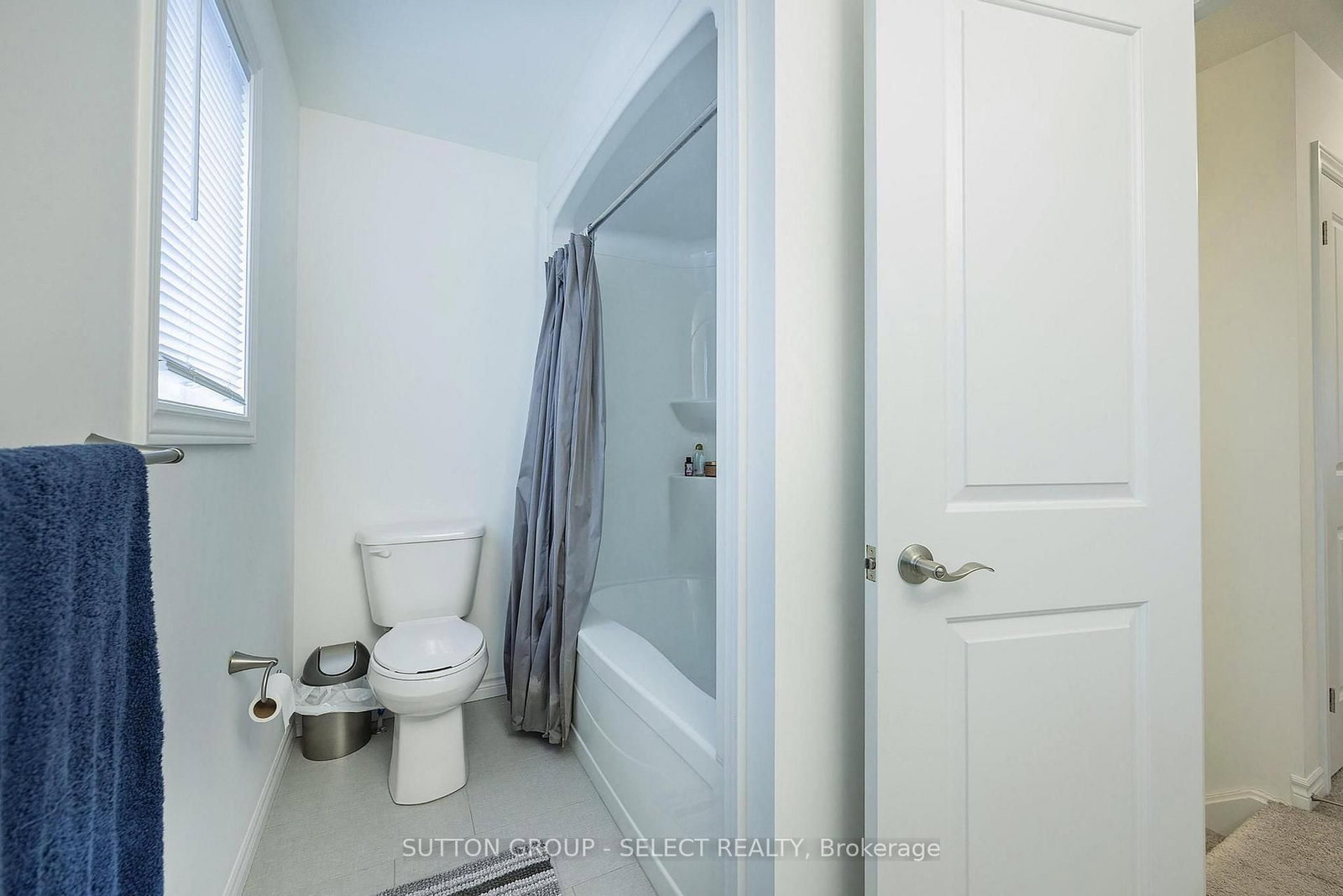 1606 Noah Bend • London North, ON photo 8