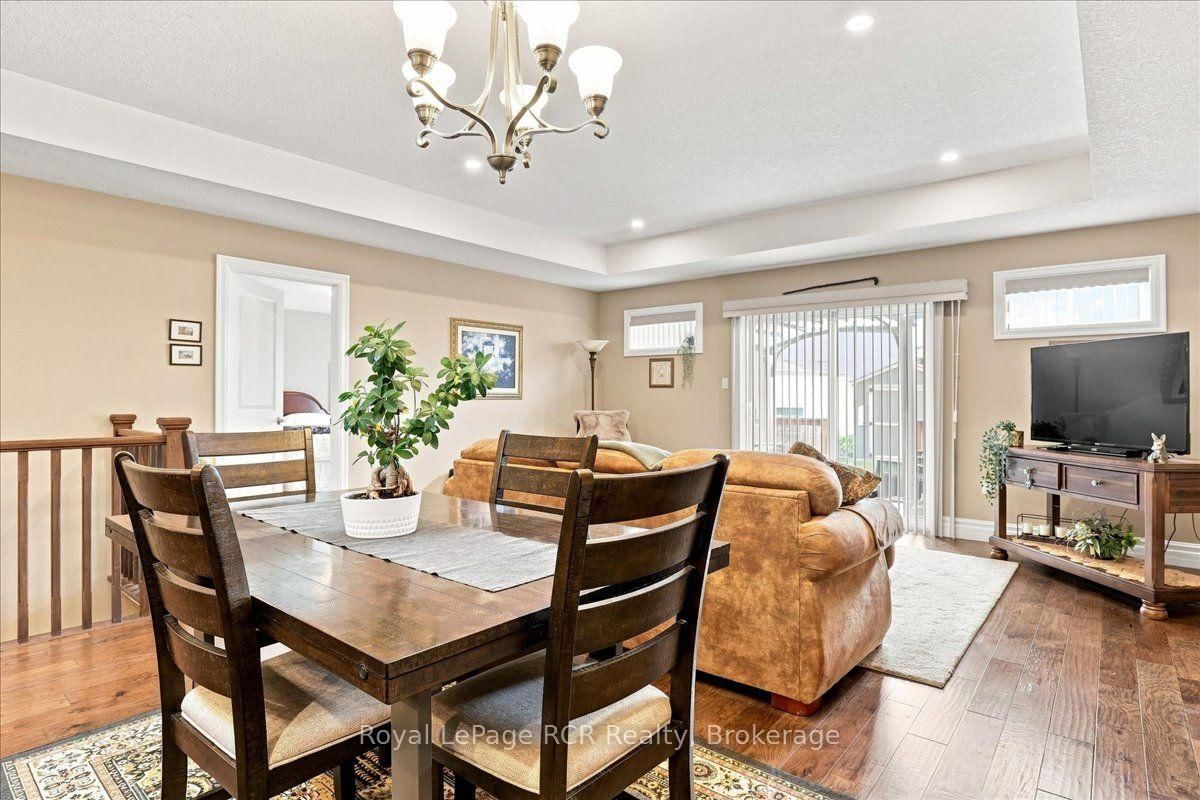 250 Krotz Street E • North Perth, ON photo 12